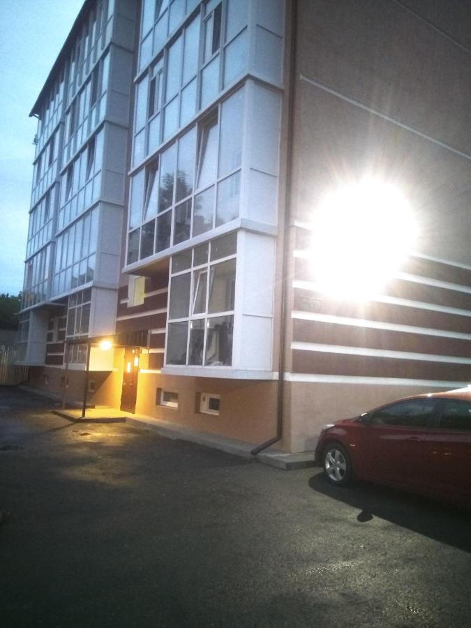 Апартаменты Стадион Металист Tulips Kharkiv Eksteriør bilde